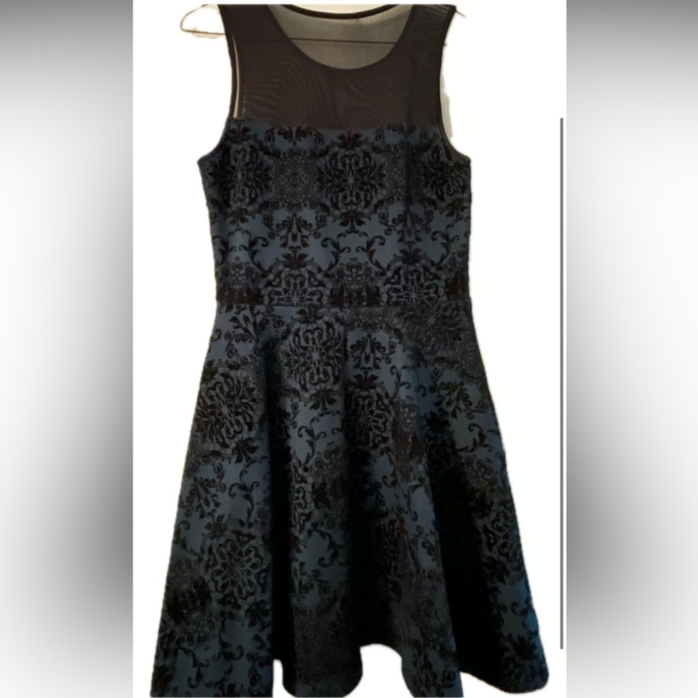 Adorable Trixxi Occassion Teal Dress size Medium